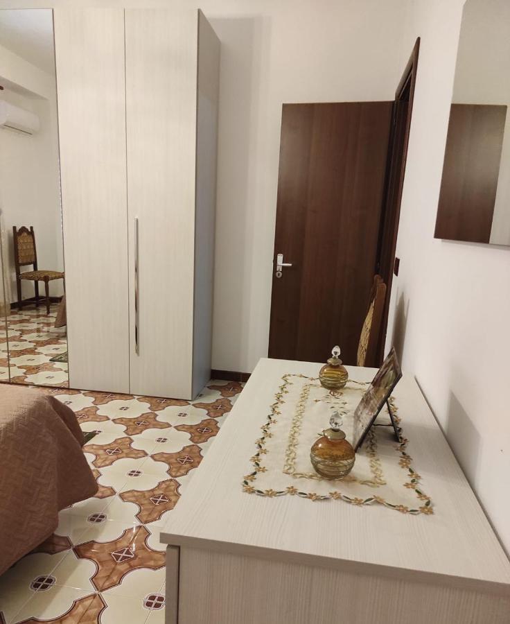 Casa Vacanza Di Maggio Apartment Чинизи Екстериор снимка
