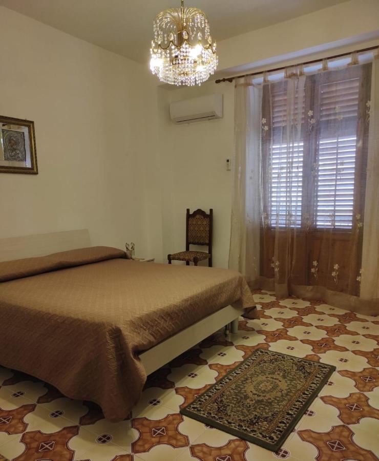 Casa Vacanza Di Maggio Apartment Чинизи Екстериор снимка